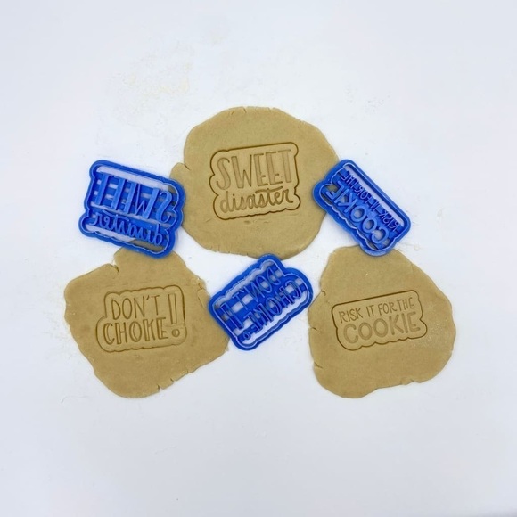 Sassy Cookie Cutter Set - Picture 2 of 2